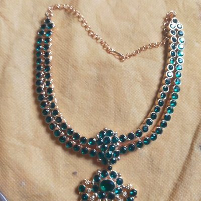 images/product-item-6.jpg